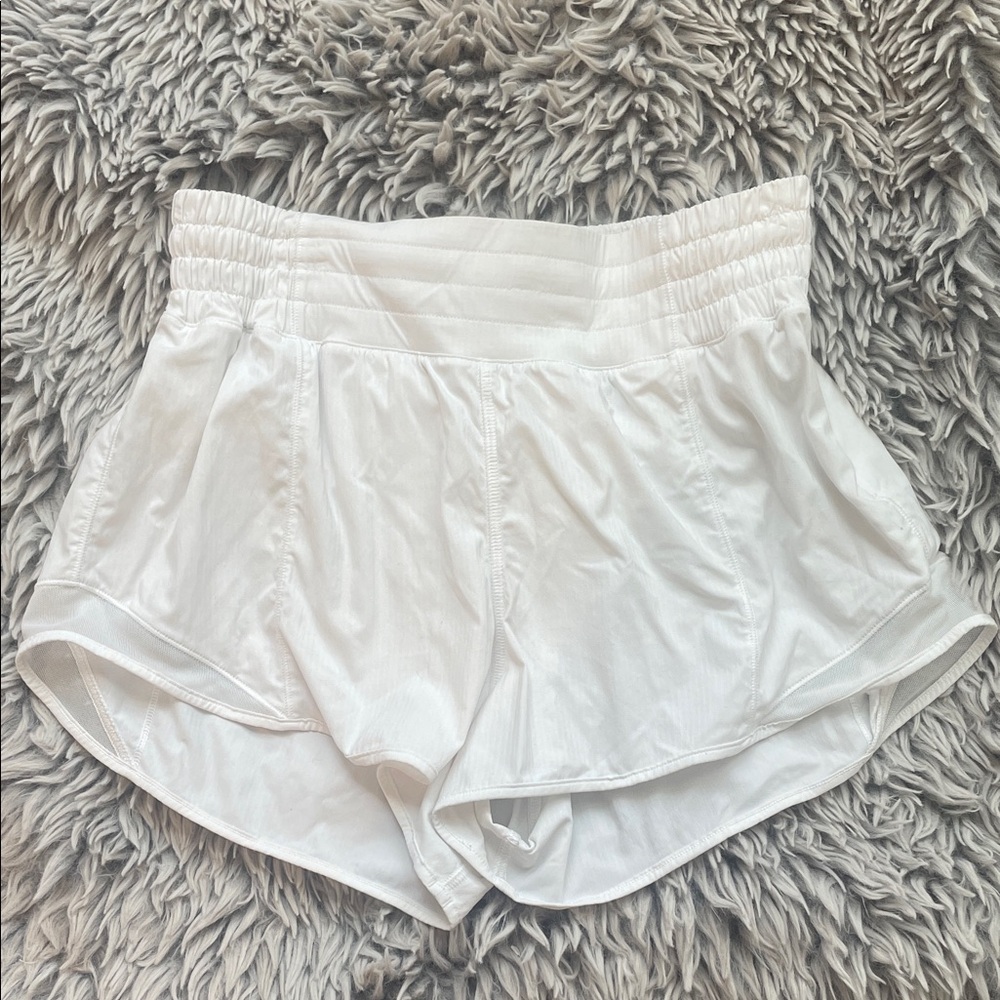 lululemon White High-rise Hotyy hots  2.5 inch Shorts in size 6